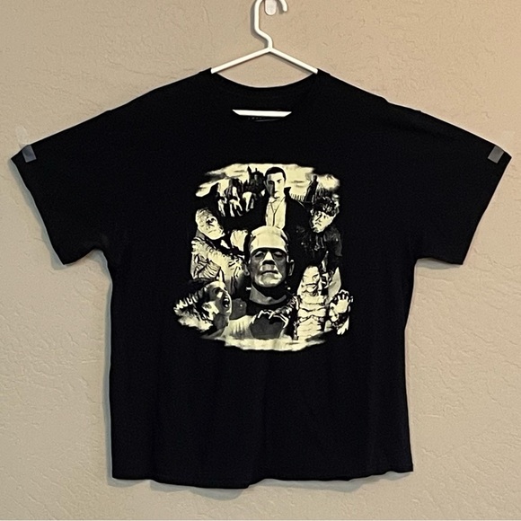 Rock Rebel Tops - Universal Studios Monsters by Rock Rebel, size XL